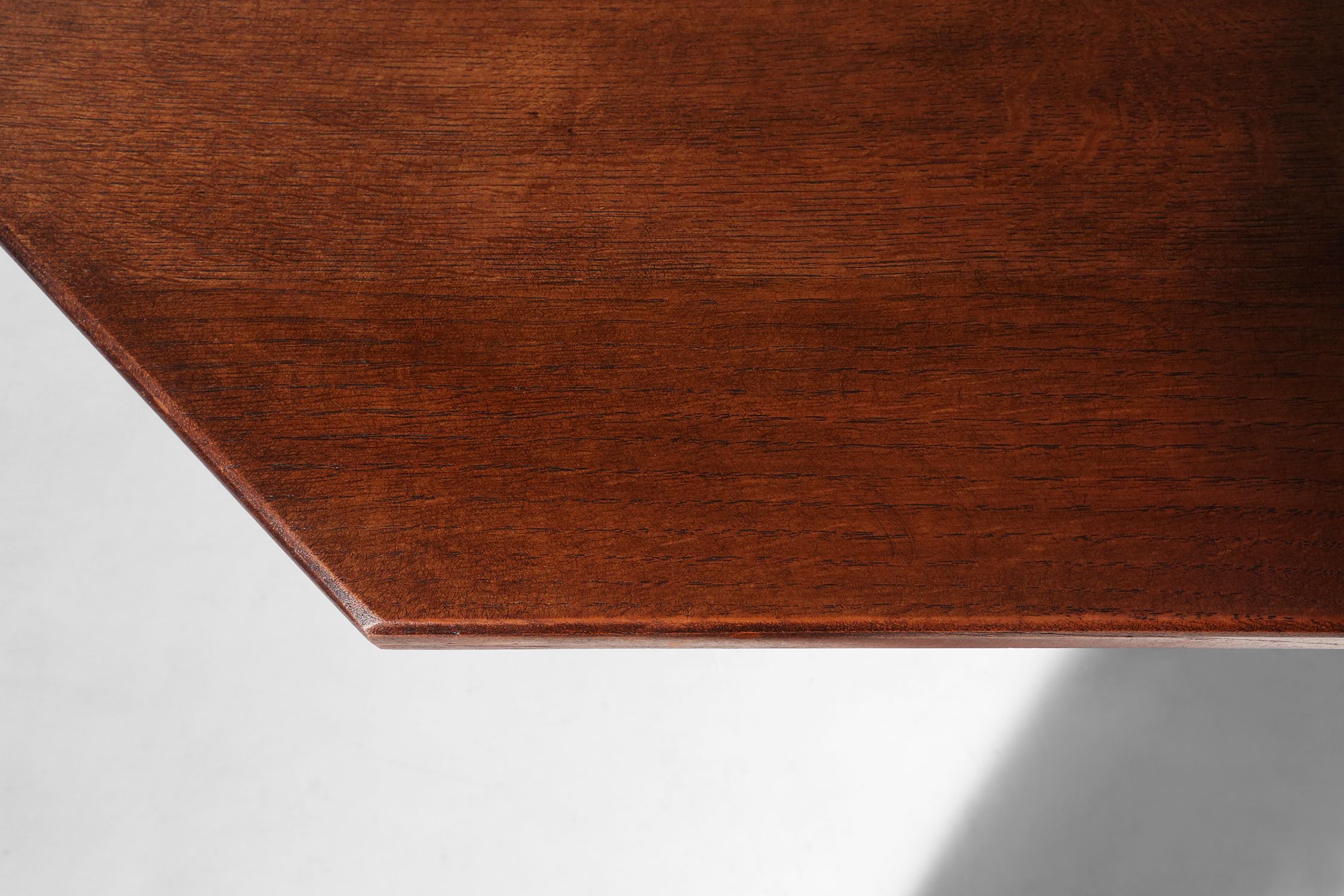 Art Deco side table 1920thumbnail